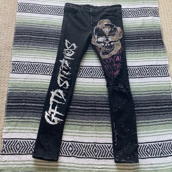 GFTD Los Angeles black distressed skinny jeans with snake and graffiti design - Picture 1 of 7